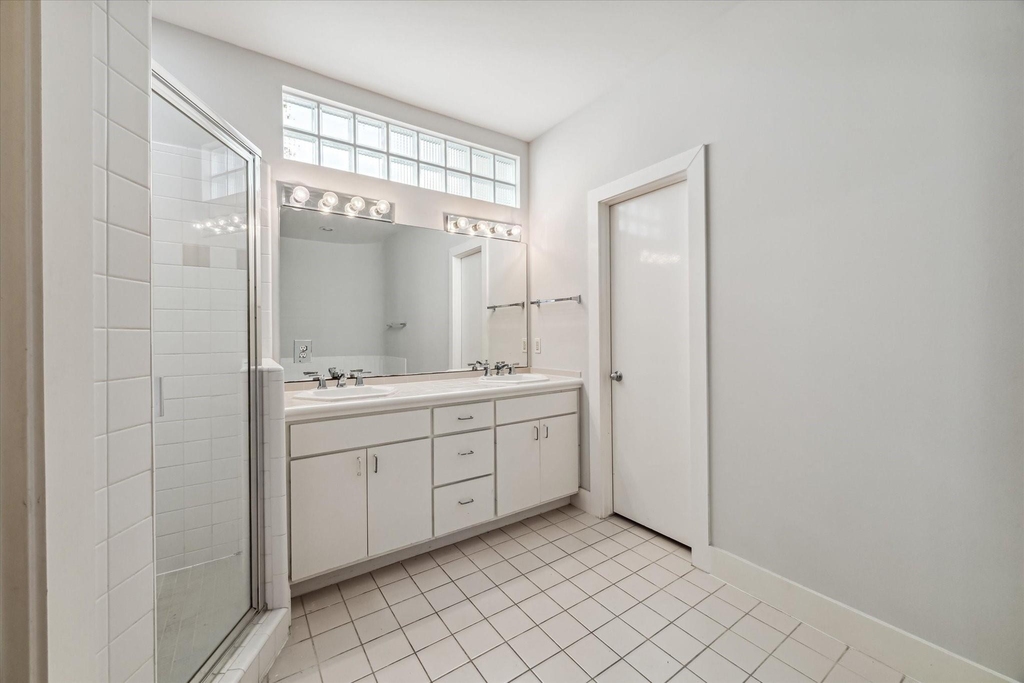 9710 Riddlewood Lane - Photo 15