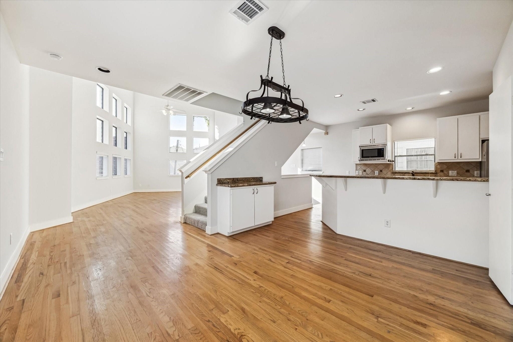 9710 Riddlewood Lane - Photo 7
