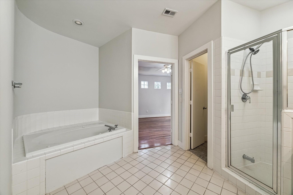9710 Riddlewood Lane - Photo 16
