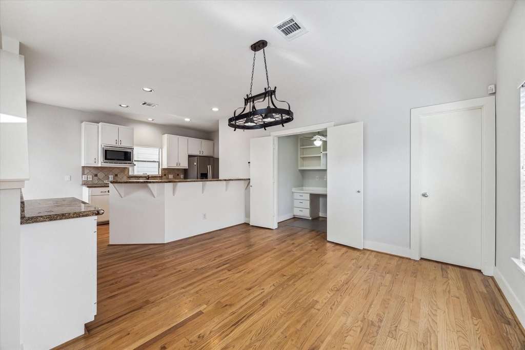 9710 Riddlewood Lane - Photo 6