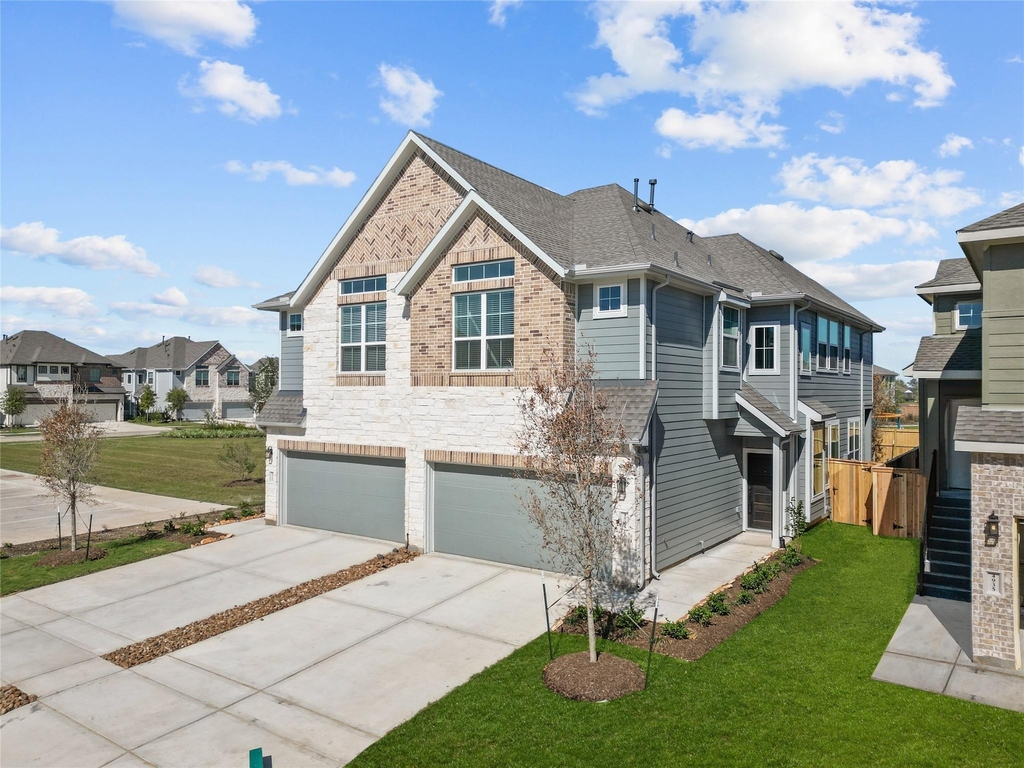 4931 Carranza Court - Photo 2