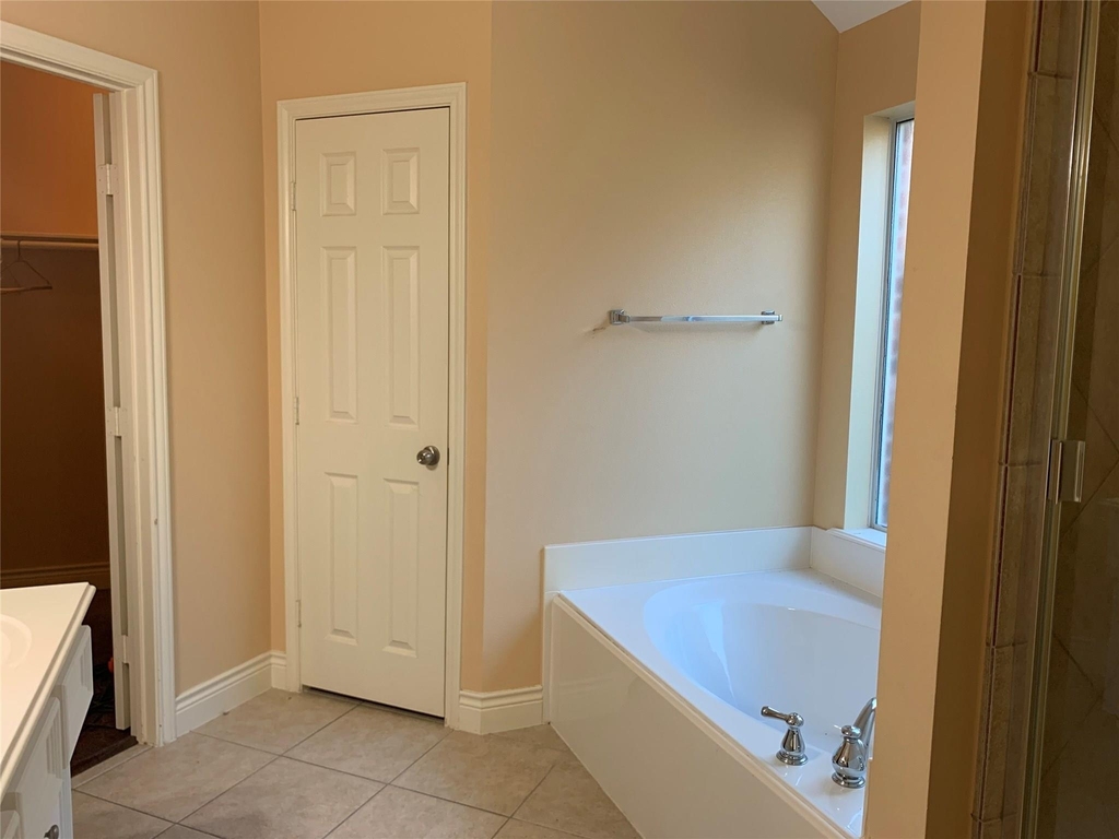 13110 Imperial Shore Drive - Photo 10