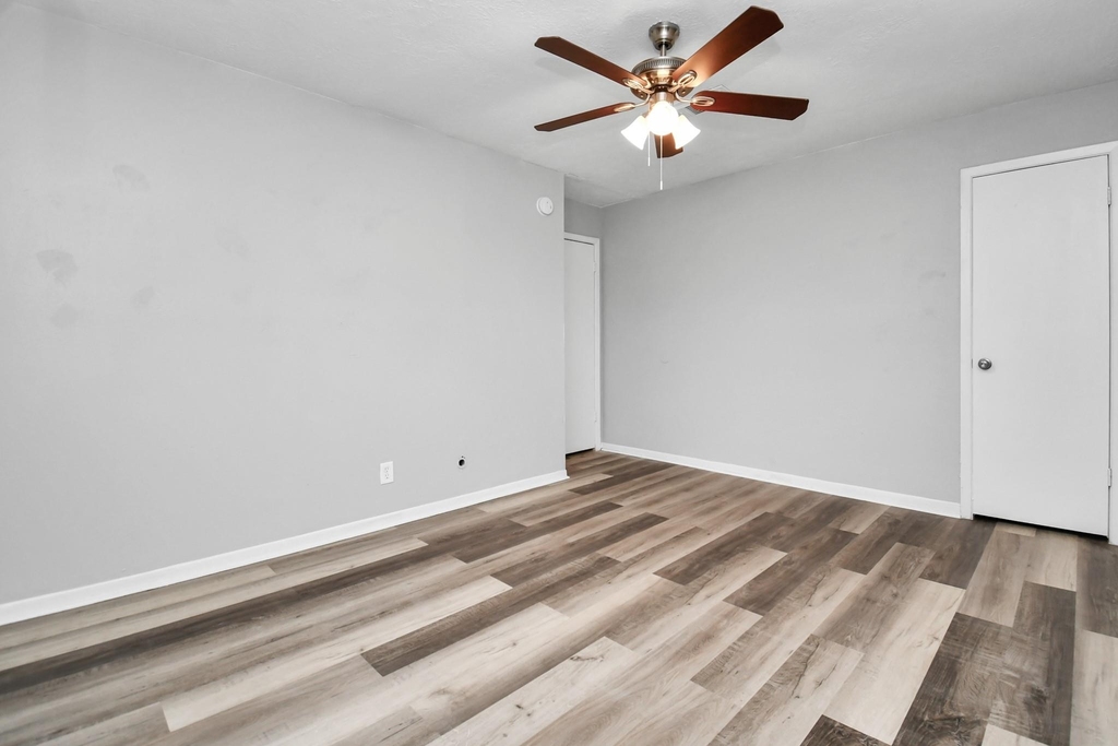 24118 Spring Gum Drive - Photo 9