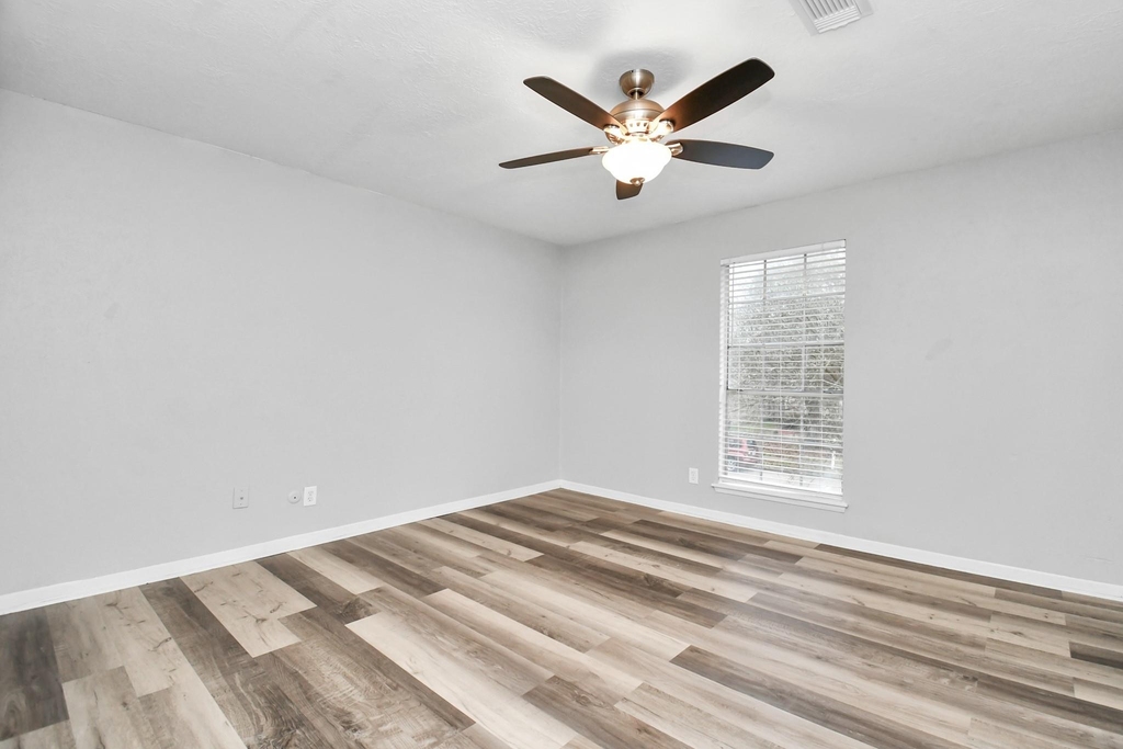 24118 Spring Gum Drive - Photo 17