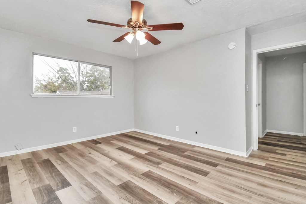 24118 Spring Gum Drive - Photo 21