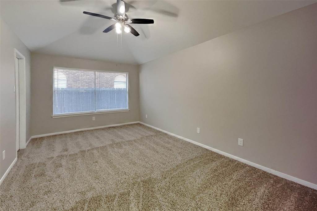 17423 Saxon Drive - Photo 9