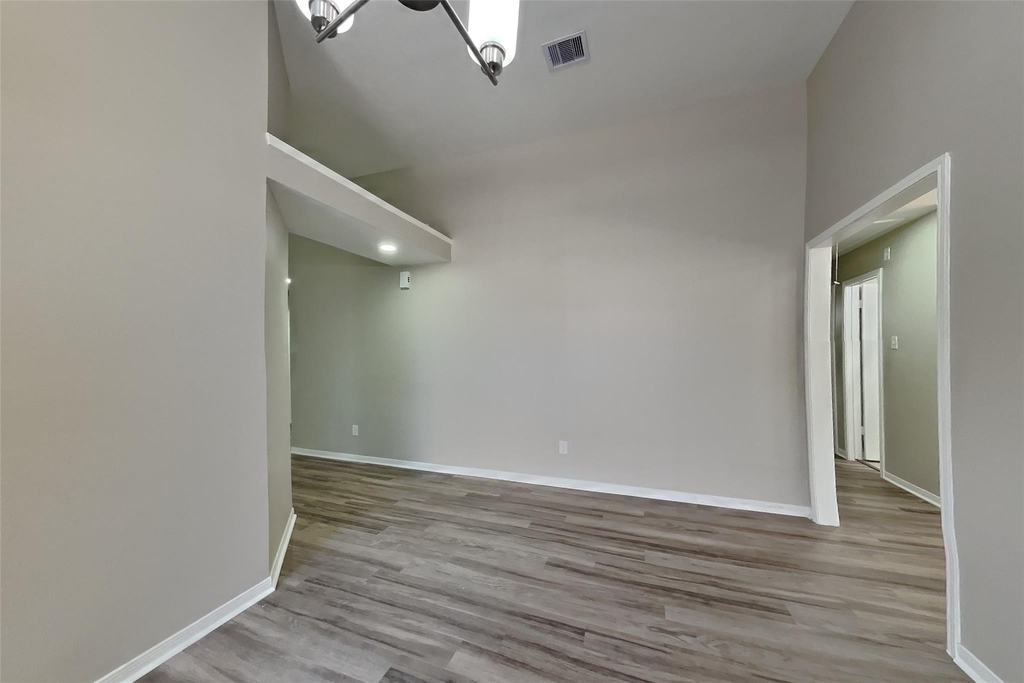 17423 Saxon Drive - Photo 7