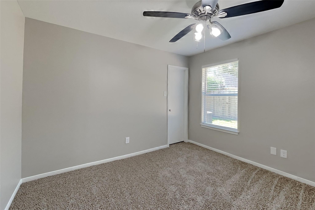 17423 Saxon Drive - Photo 12