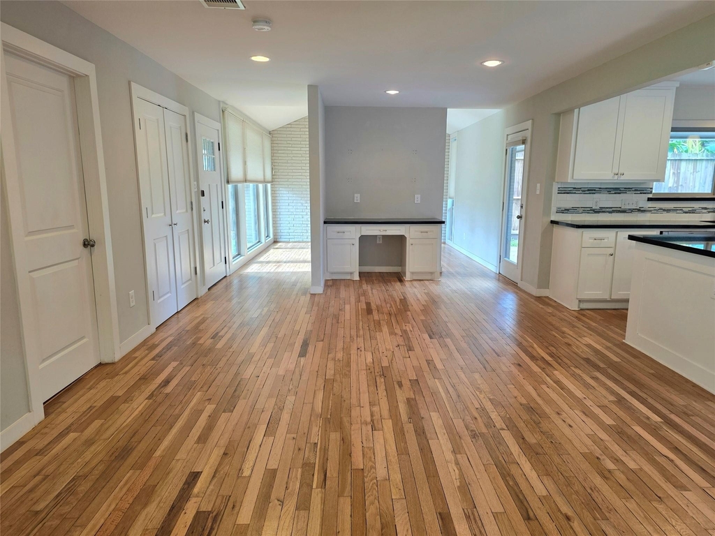 1763 Maux Drive - Photo 8