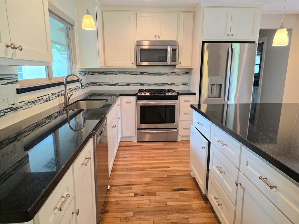 1763 Maux Drive - Photo 9