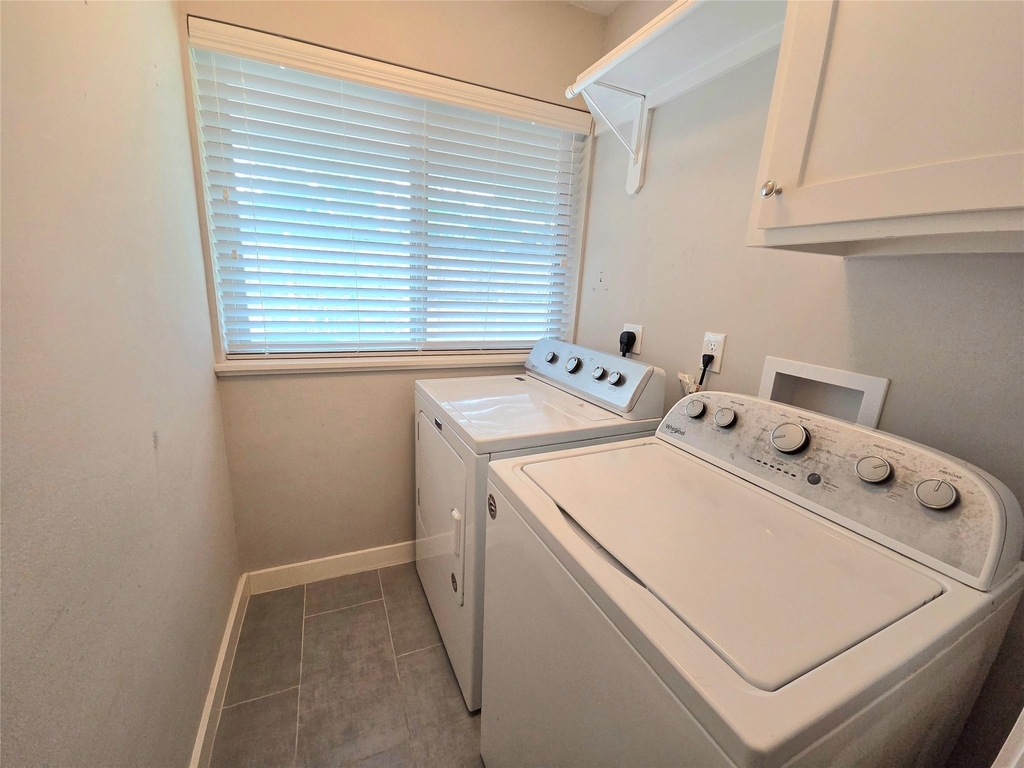 1763 Maux Drive - Photo 28