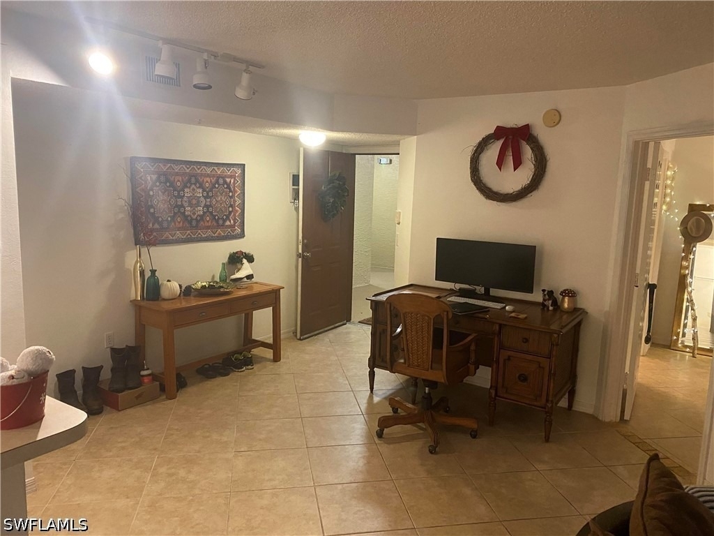 8940 Colonnades Court E - Photo 2