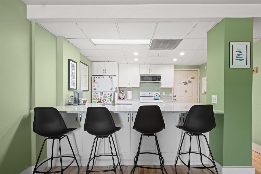 131 Main - Photo 7