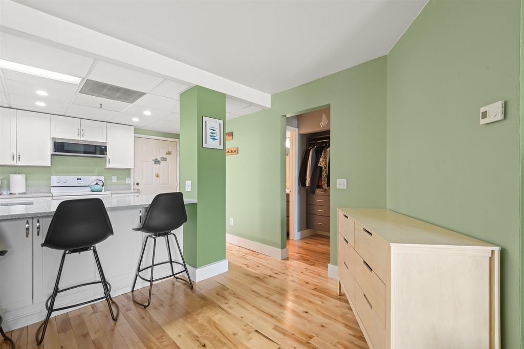 131 Main - Photo 13