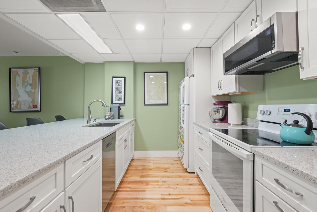 131 Main - Photo 4