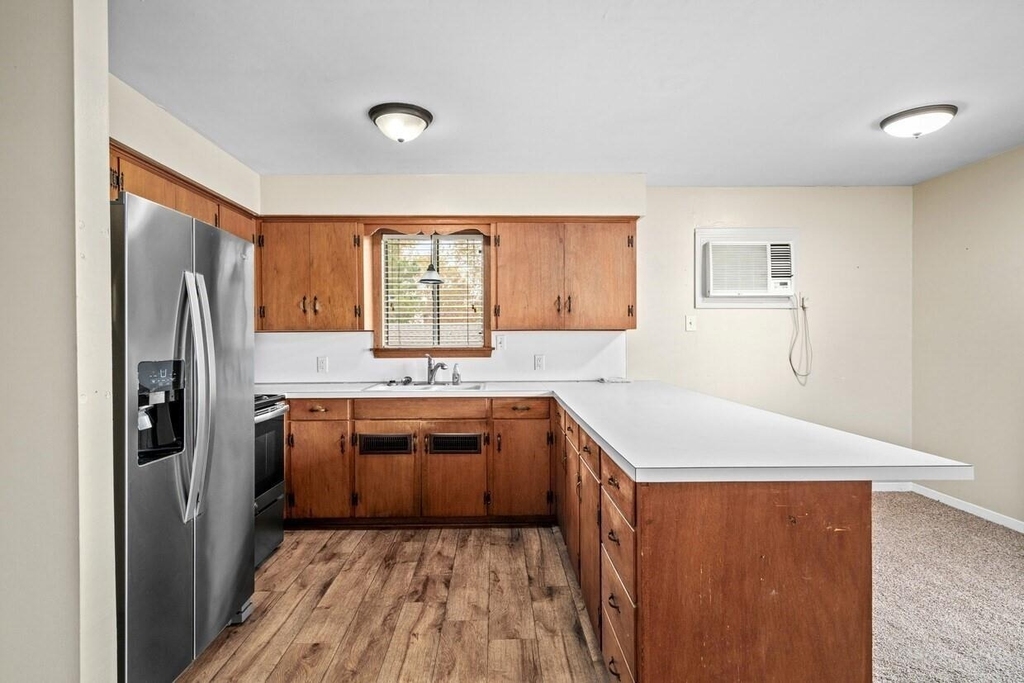 403 E Main Street - Photo 10