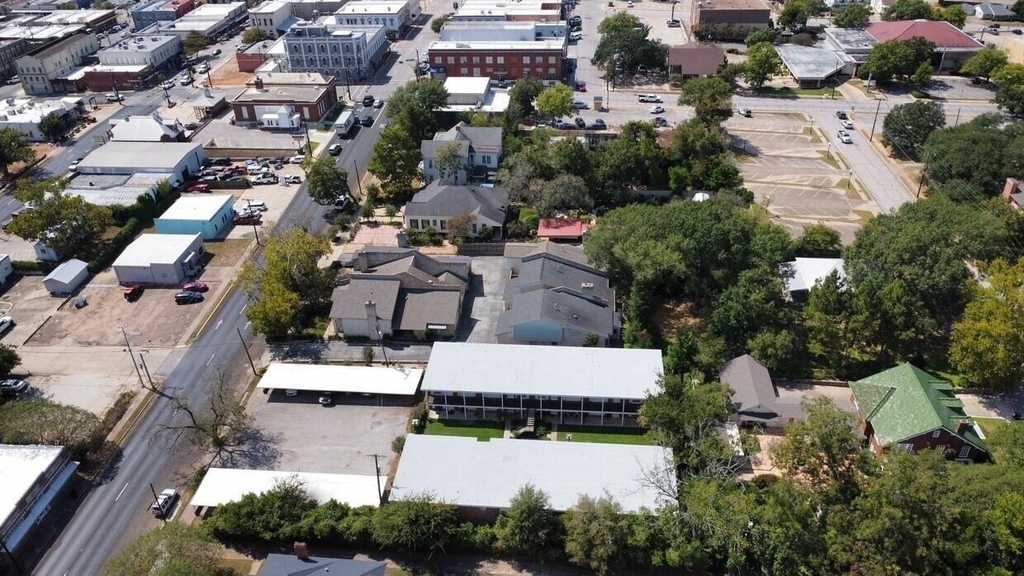 403 E Main Street - Photo 17