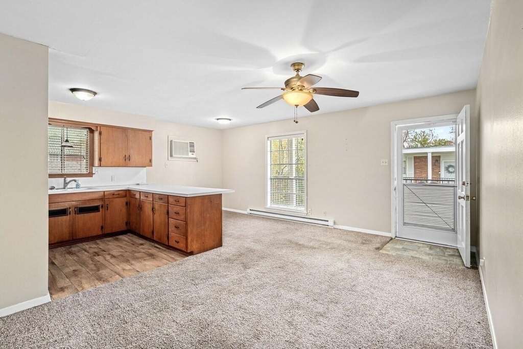 403 E Main Street - Photo 7