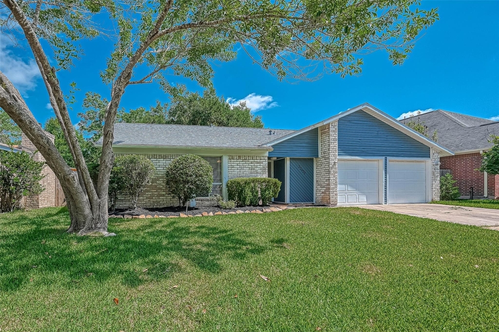 22622 John Rolfe Lane - Photo 1