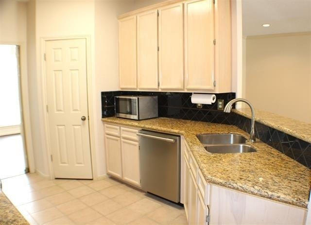 7745 Pecan Drive - Photo 9