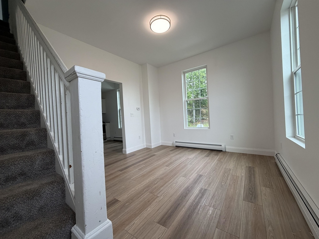 22 Wallace - Photo 2