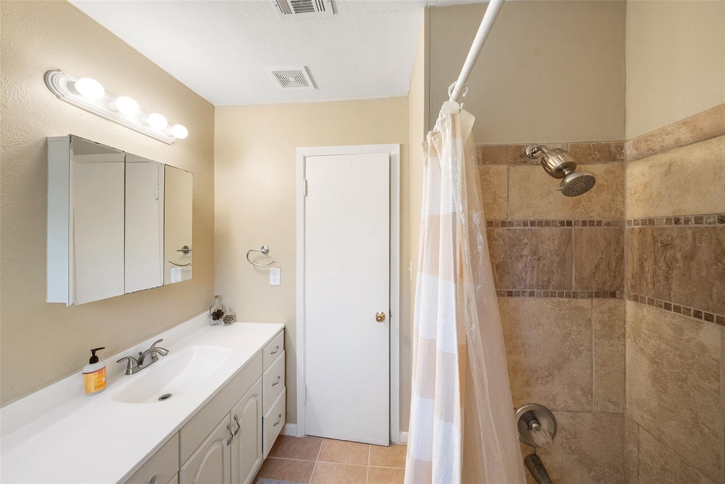 1105 Thomas Avenue - Photo 23