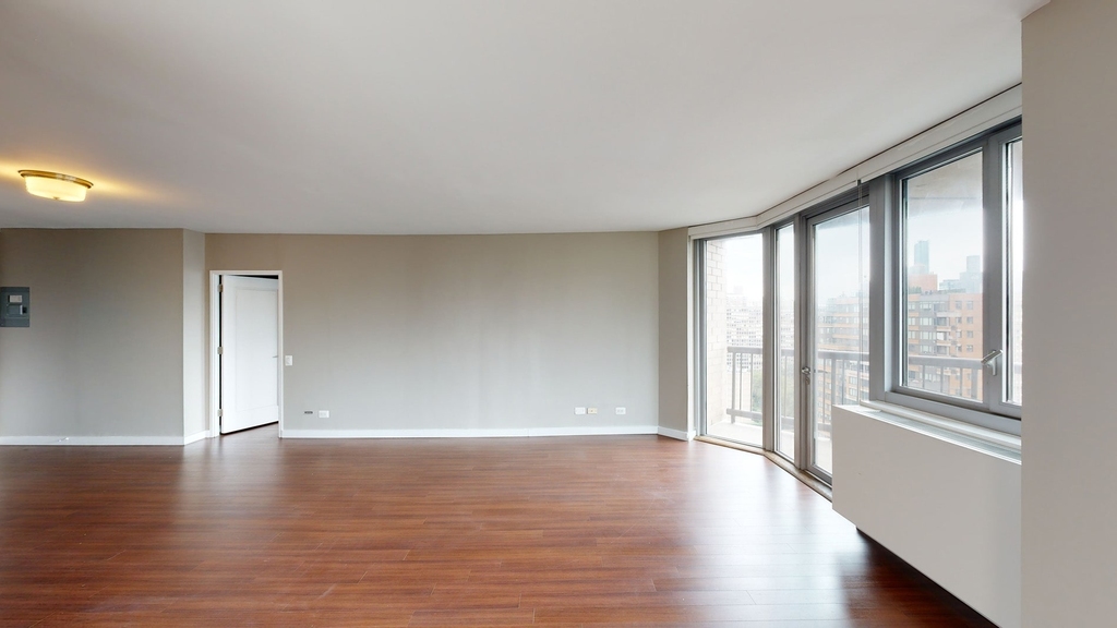 401 E 34th St - Photo 2