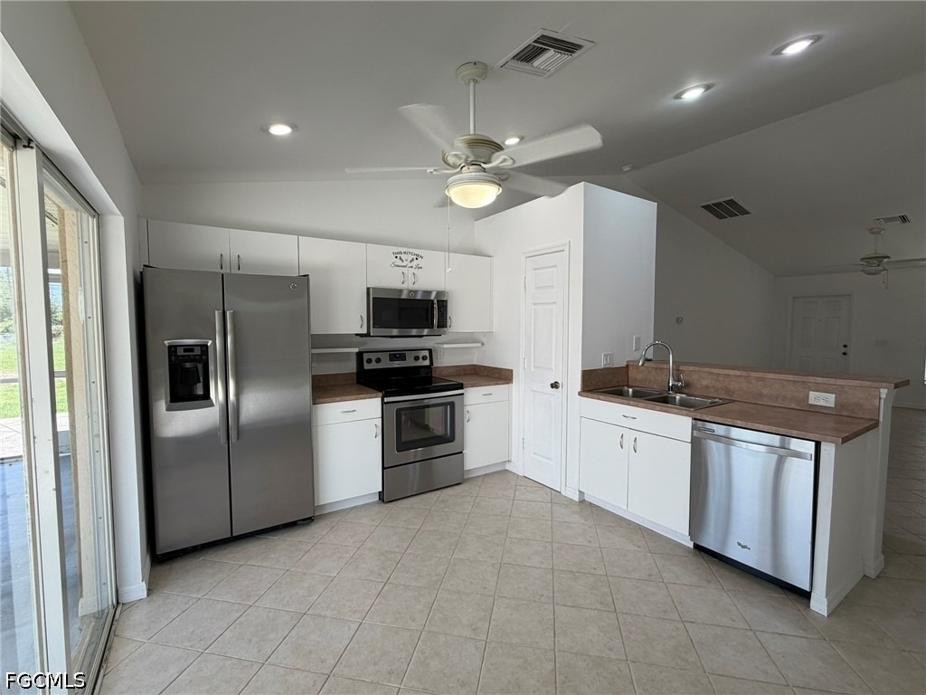 1424 Ne 13th Place - Photo 8