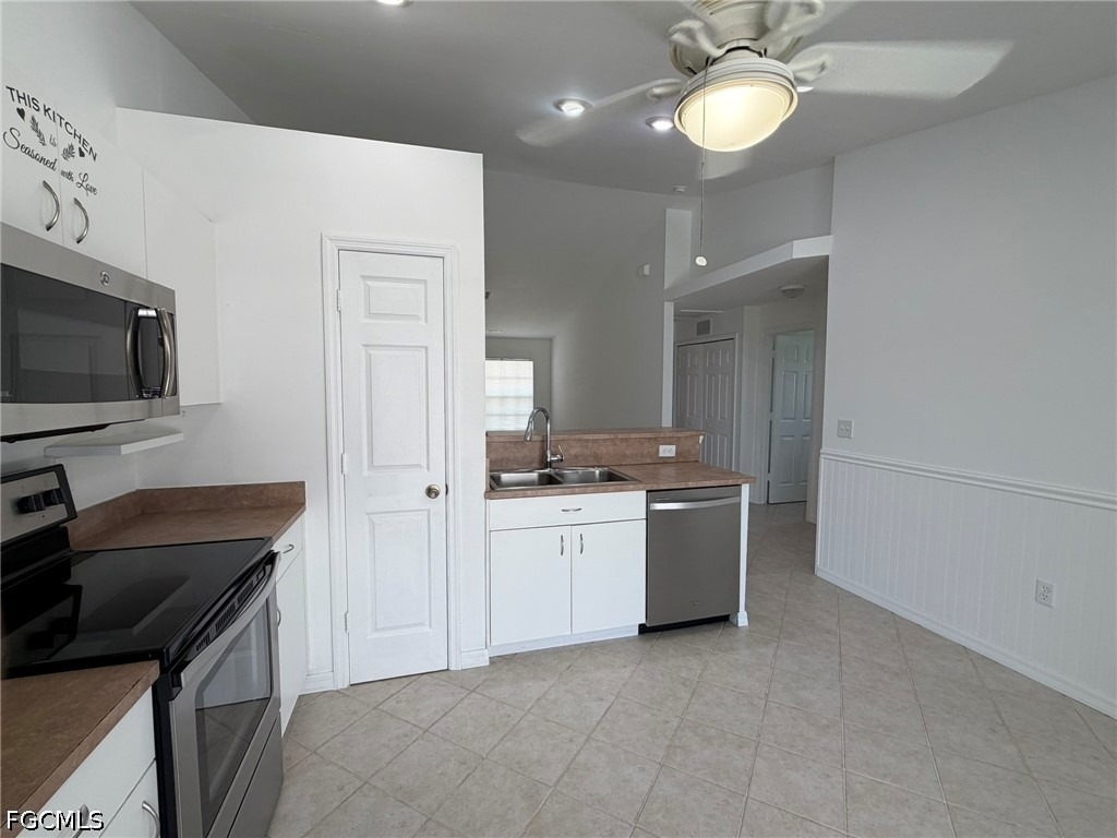 1424 Ne 13th Place - Photo 10