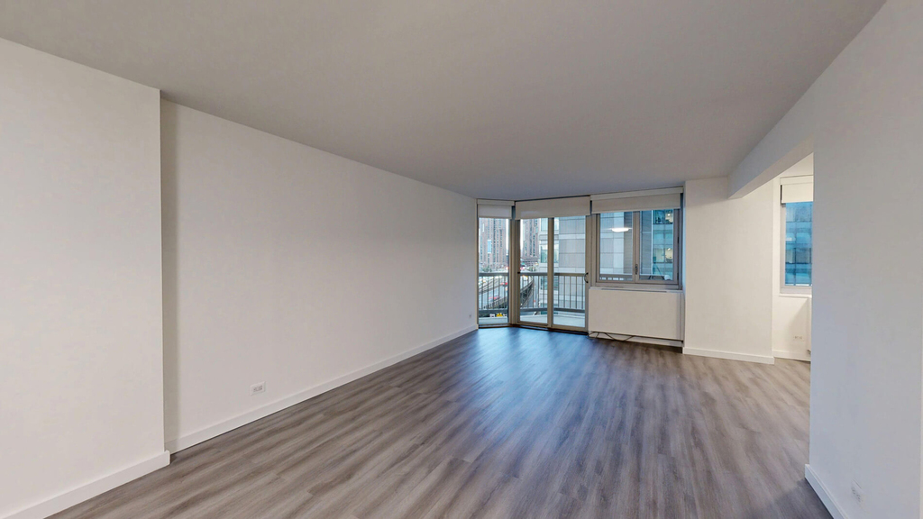 401 E 34th St - Photo 2