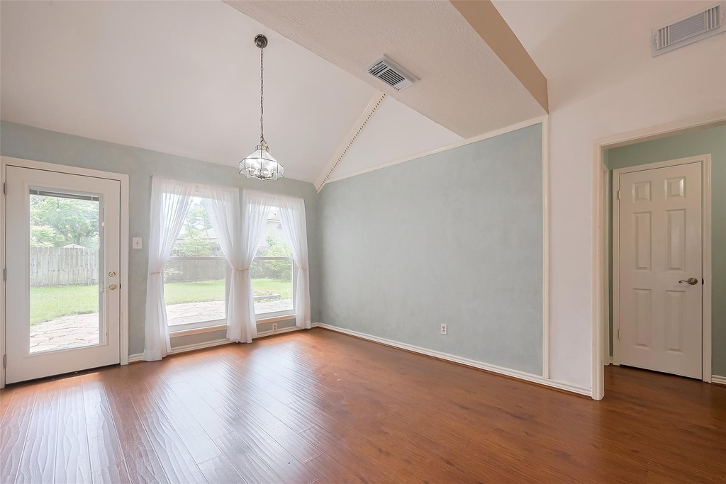 1103 Cheyenne Meadows Drive - Photo 7