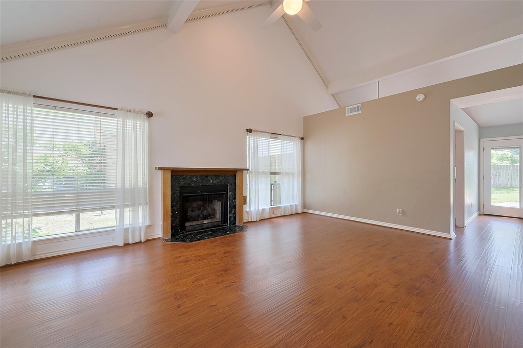 1103 Cheyenne Meadows Drive - Photo 2