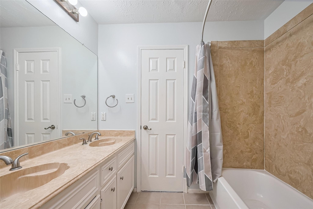 1103 Cheyenne Meadows Drive - Photo 35