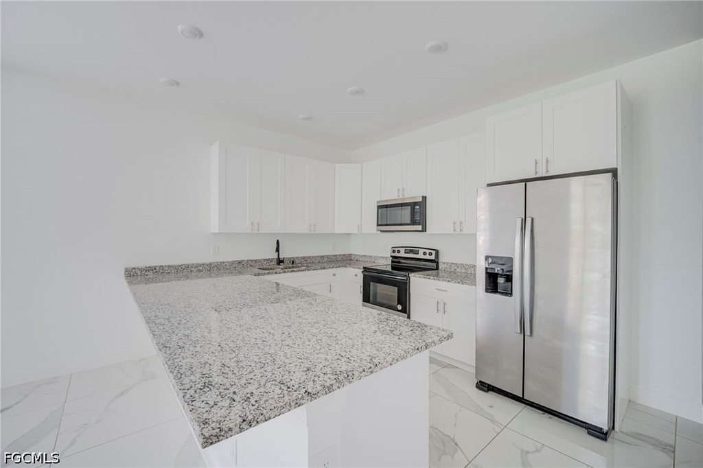 3306 56th Street W - Photo 5