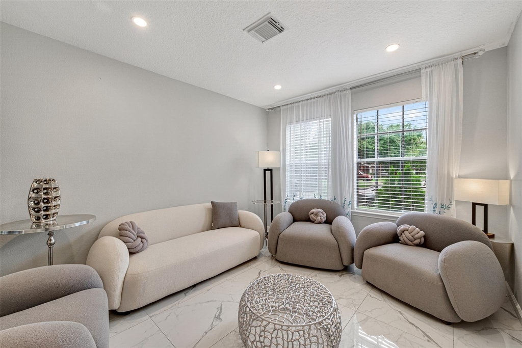 21202 Barker Canyon Lane - Photo 6