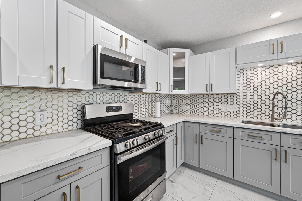 21202 Barker Canyon Lane - Photo 23