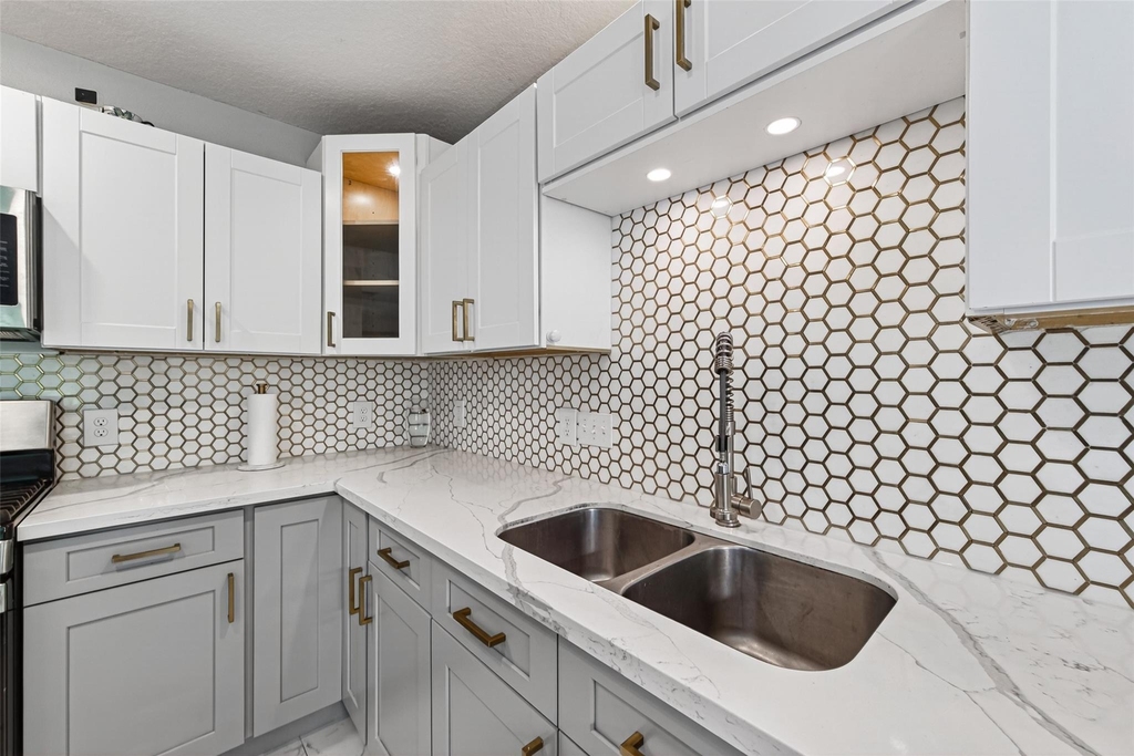 21202 Barker Canyon Lane - Photo 21