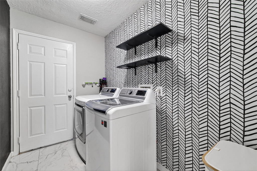 21202 Barker Canyon Lane - Photo 24