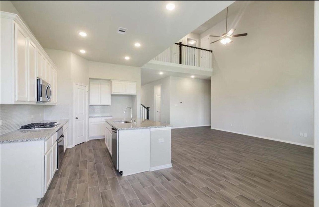 20918 Bradley Gardens Drive - Photo 2