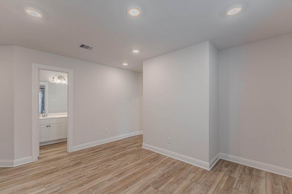 9840 Sweet Flag Court - Photo 31