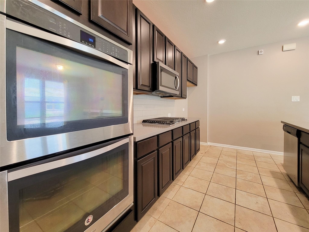 14202 Persimmon Woods Drive - Photo 17