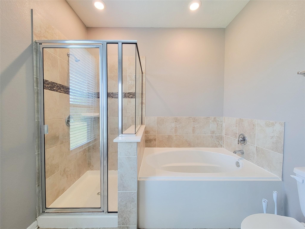 14202 Persimmon Woods Drive - Photo 9