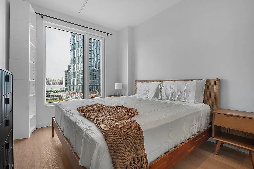 16 West Street - Photo 6