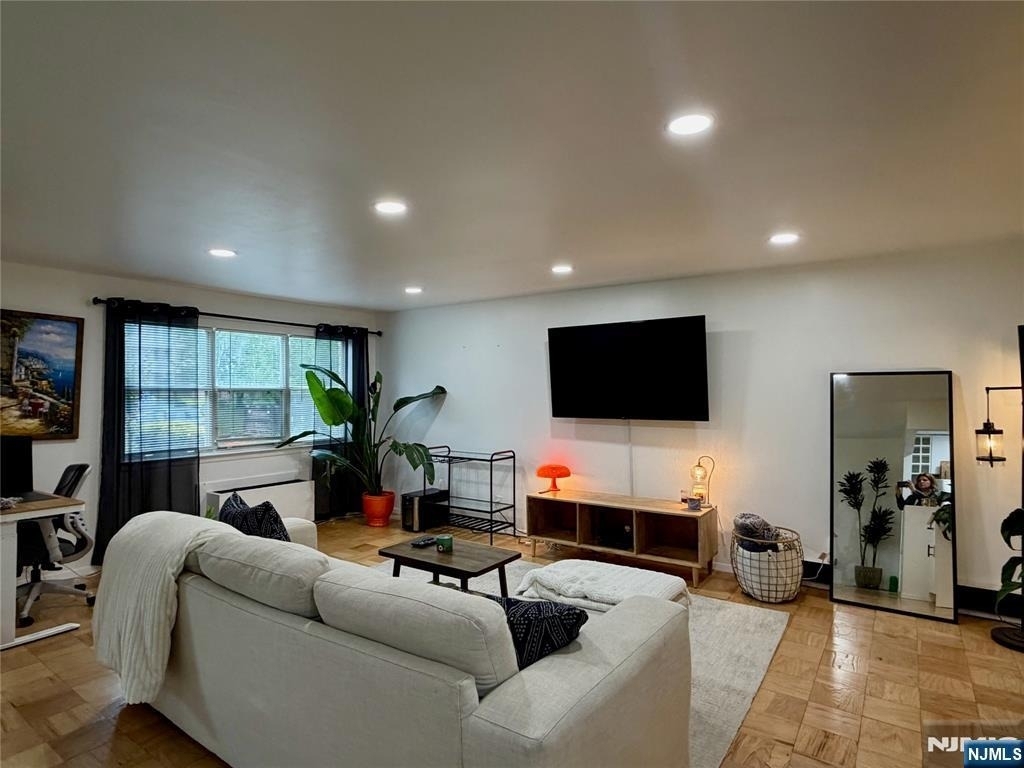 1111 River - Photo 5