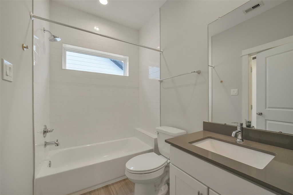 760 W Donovan Street - Photo 24