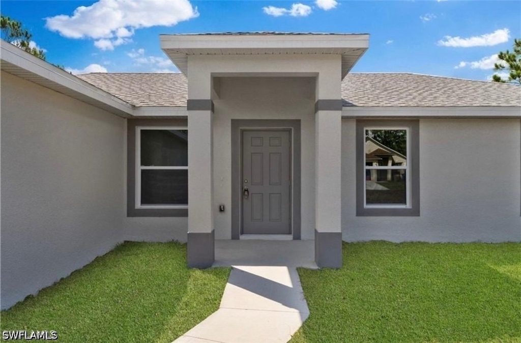 237 Narcissus Avenue S - Photo 0