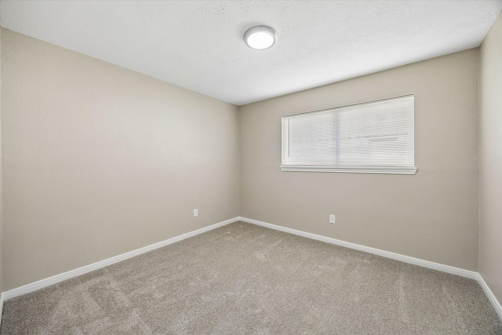 4315 Kelling Street - Photo 18