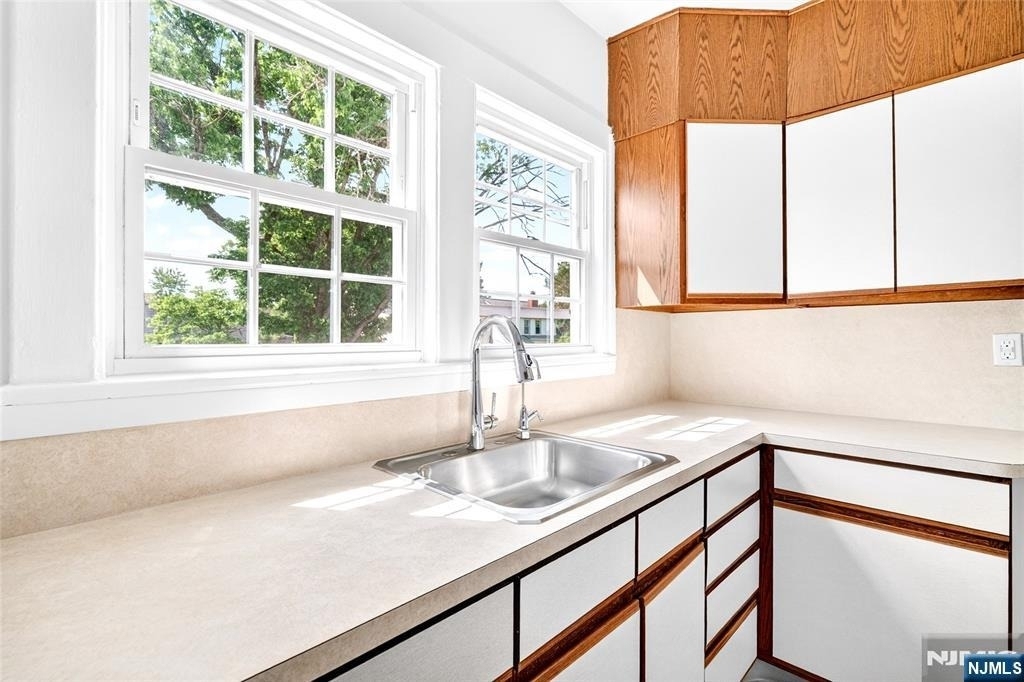 825 Main - Photo 16