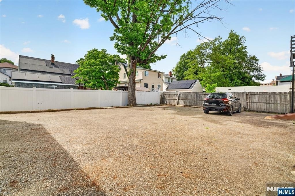 825 Main - Photo 46
