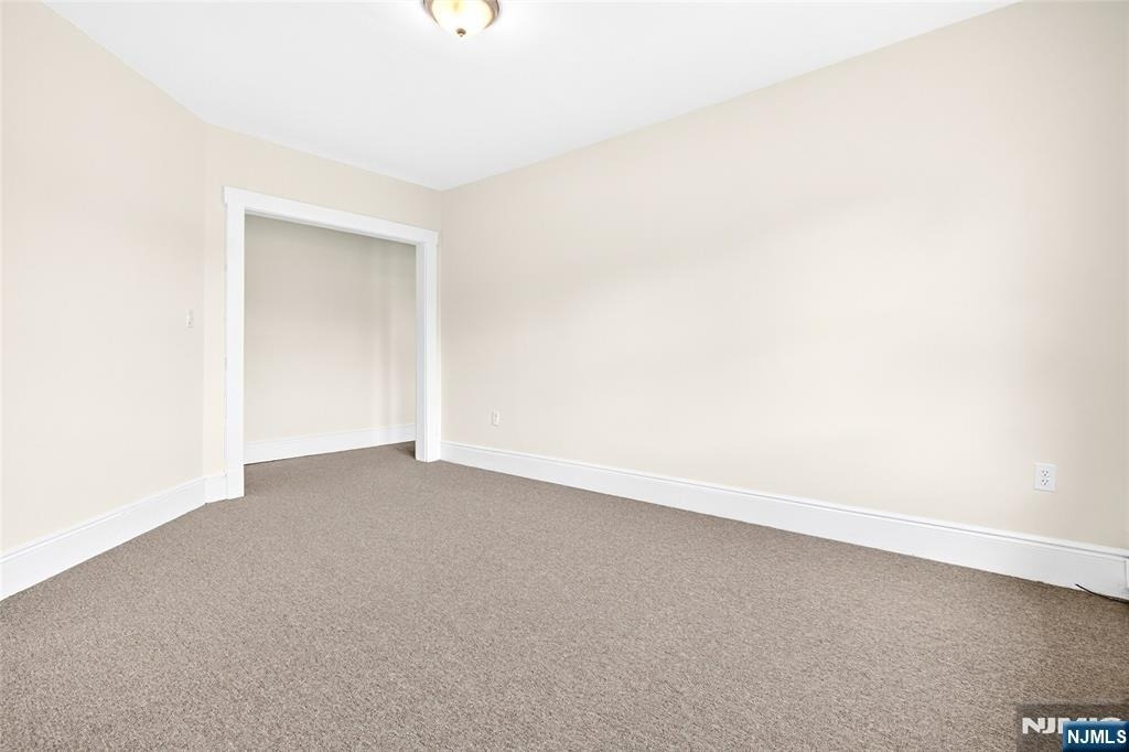 825 Main - Photo 10